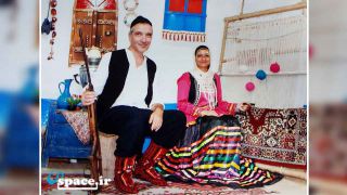 مهمانان با لباس محلی در اقامتگاه بوم گردی کتام-روستای سقالکسار-فومن-استان گیلان